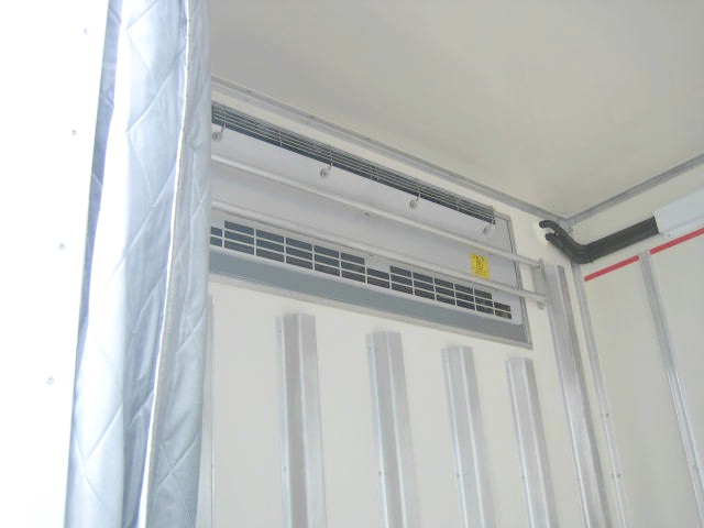 いすゞ エルフ 小型 冷凍冷蔵バン 2RG-NPR88AN(95945) 14枚目