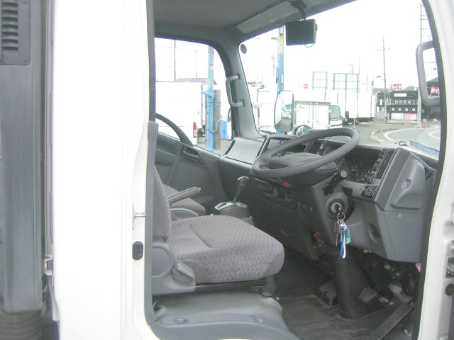 いすゞ エルフ 小型 冷凍冷蔵バン 2RG-NPR88AN(95945) 28枚目