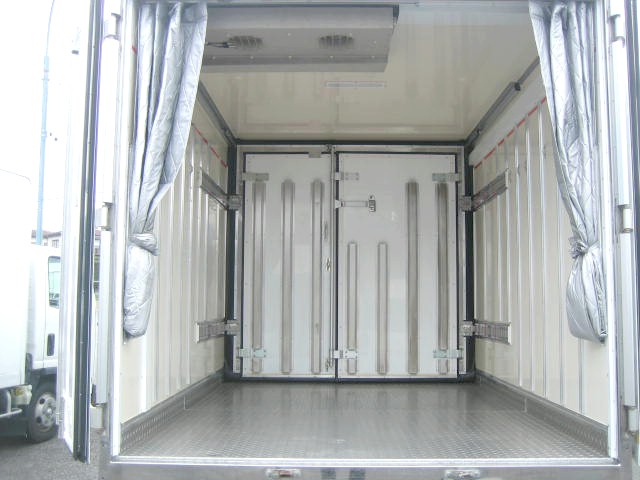 いすゞ エルフ 小型 冷凍冷蔵バン 2RG-NPR88AN(95945) 9枚目