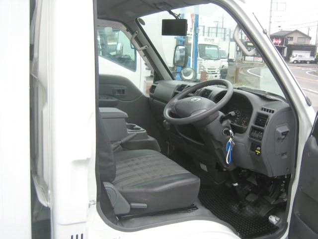 マツダ ボンゴ 小型 冷凍冷蔵バン DBF-SLP2T(95946) 18枚目