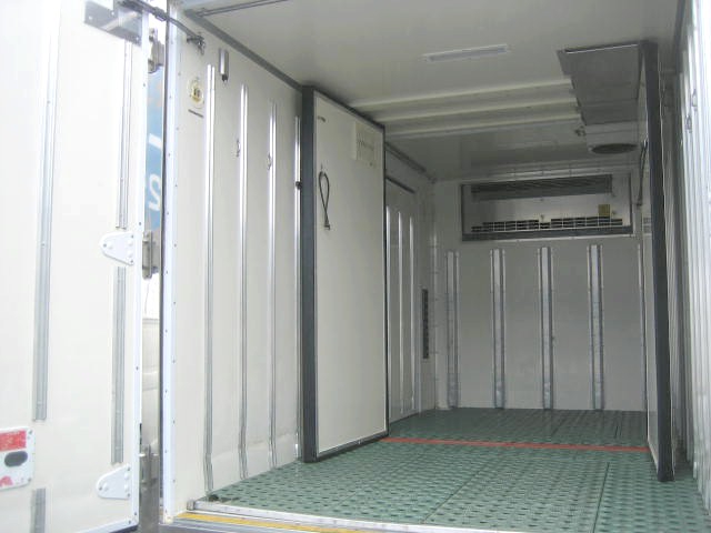 いすゞ エルフ 小型 冷凍冷蔵バン TRG-NLR85AN(95948) 6枚目