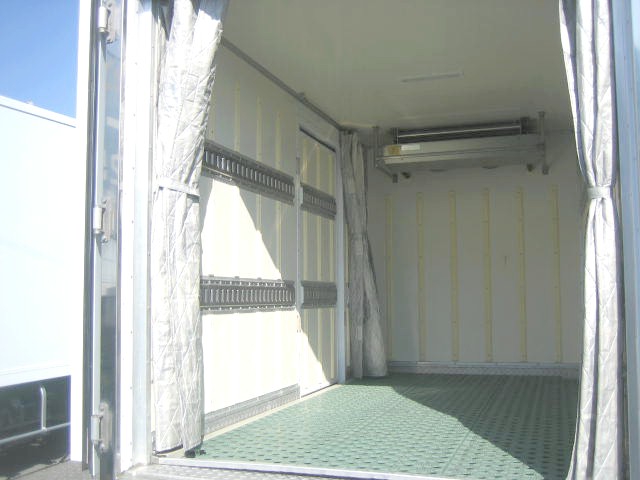 いすゞ エルフ 小型 冷凍冷蔵バン TPG-NLR85AN(95950) 6枚目