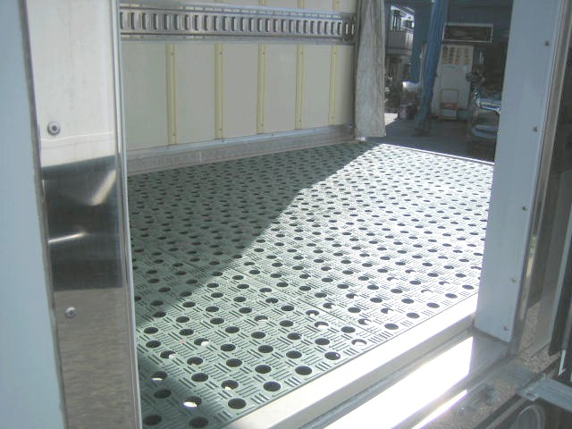 いすゞ エルフ 小型 冷凍冷蔵バン TPG-NLR85AN(95950) 9枚目