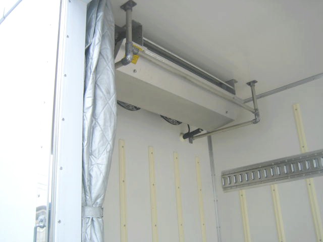 いすゞ エルフ 小型 冷凍冷蔵バン TPG-NLR85AN(95952) 10枚目