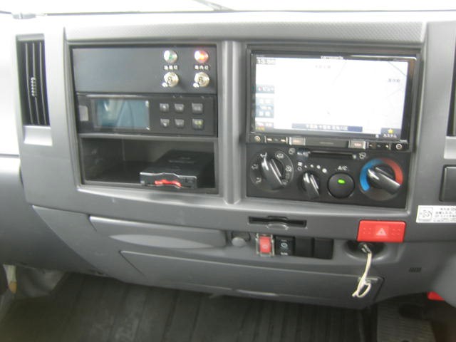 いすゞ エルフ 小型 冷凍冷蔵バン TPG-NLR85AN(95952) 27枚目