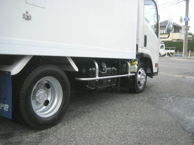 いすゞ エルフ 小型 冷凍冷蔵バン TPG-NLR85AN(95952) 14枚目