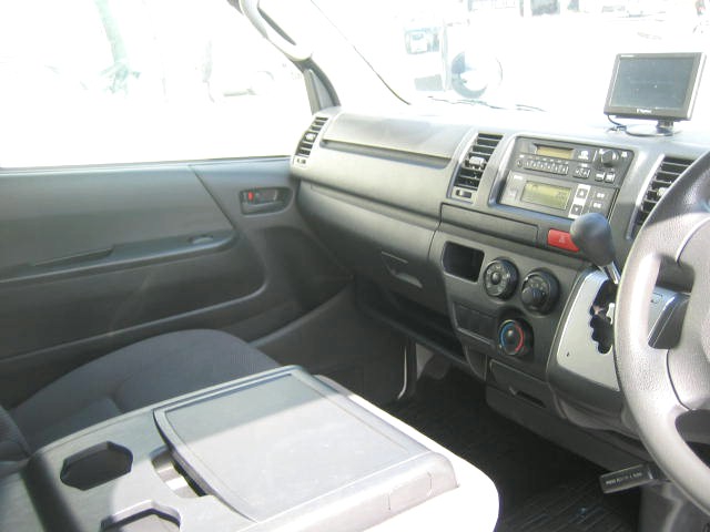 トヨタ ハイエース 小型 冷凍冷蔵バン CBF-TRH200V(95958) 16枚目