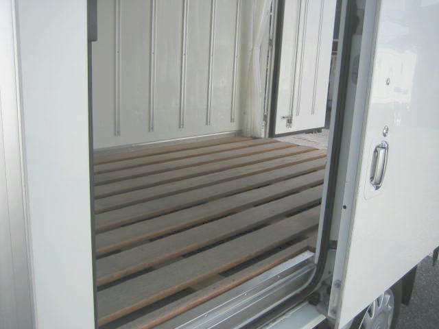 マツダ ボンゴ 小型 冷凍冷蔵バン DBF-SLP2T(95960) 9枚目