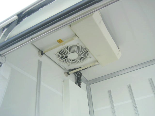 マツダ ボンゴ 小型 冷凍冷蔵バン DBF-SLP2T(95960) 10枚目