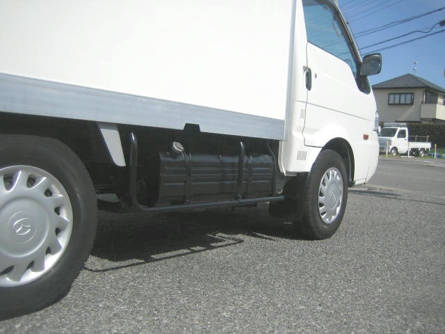 マツダ ボンゴ 小型 冷凍冷蔵バン DBF-SLP2T(95960) 16枚目