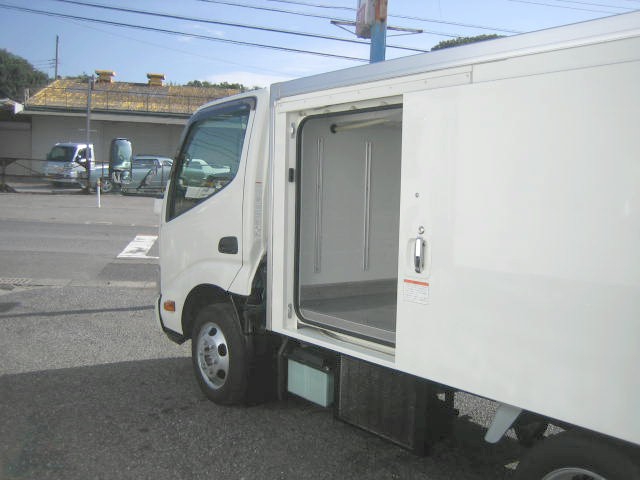 トヨタ トヨエース 小型 冷凍冷蔵バン LDF-KDY231(95965) 12枚目