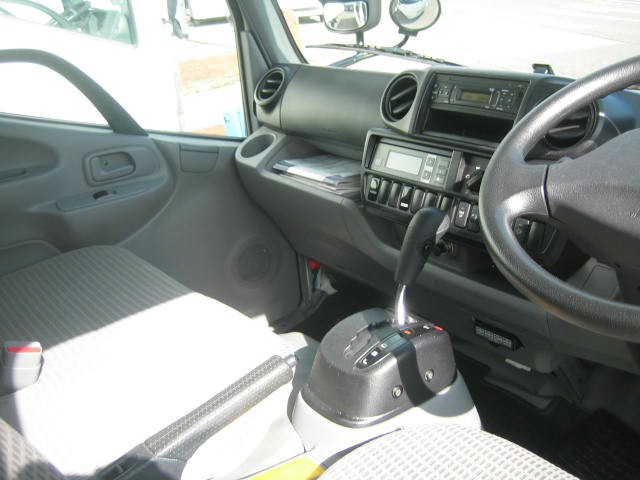 トヨタ トヨエース 小型 冷凍冷蔵バン LDF-KDY231(95965) 26枚目