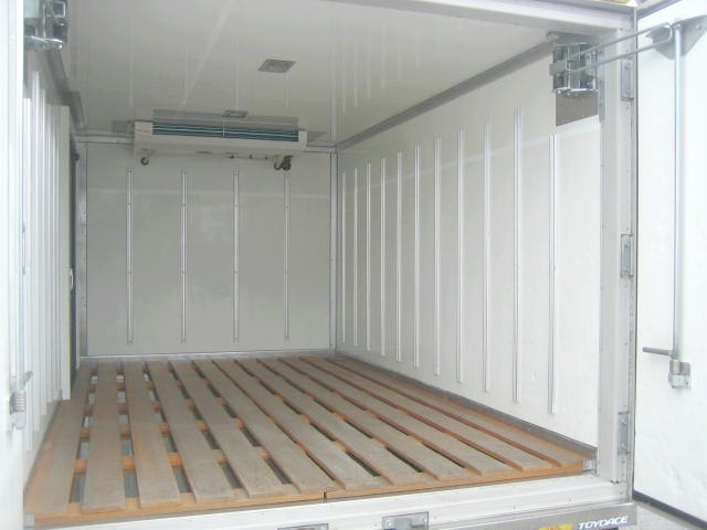 トヨタ トヨエース 小型 冷凍冷蔵バン LDF-KDY231(95967) 9枚目