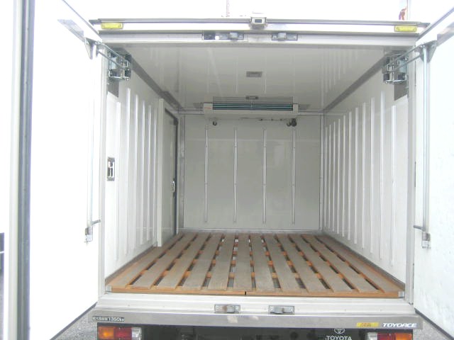 トヨタ トヨエース 小型 冷凍冷蔵バン LDF-KDY231(95967) 7枚目
