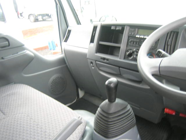 いすゞ エルフ 小型 冷凍冷蔵バン TPG-NHR85AN(95969) 27枚目