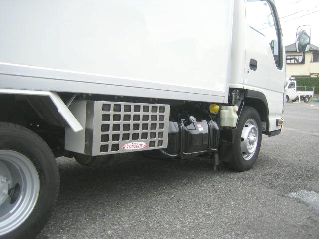 いすゞ エルフ 小型 冷凍冷蔵バン TPG-NHR85AN(95969) 17枚目