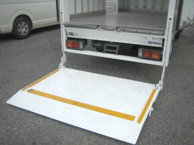 三菱ふそう キャンター 小型 冷凍冷蔵バン PDG-FE74DV(95971) 14枚目