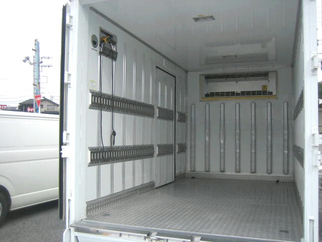 三菱ふそう キャンター 小型 冷凍冷蔵バン PDG-FE74DV(95971) 7枚目