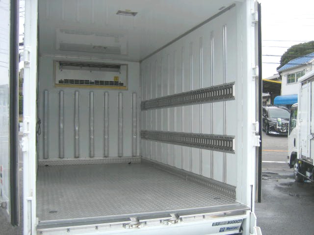 三菱ふそう キャンター 小型 冷凍冷蔵バン PDG-FE74DV(95971) 8枚目