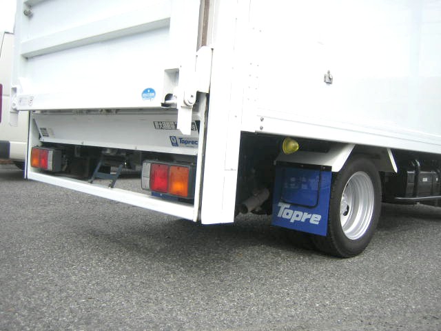 三菱ふそう キャンター 小型 冷凍冷蔵バン PDG-FE74DV(95971) 18枚目