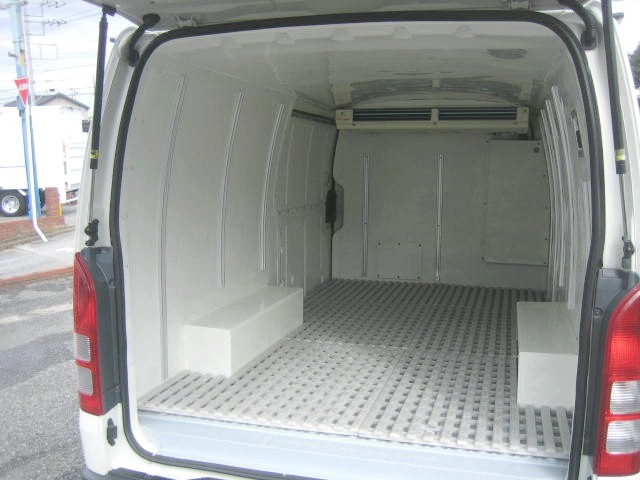 トヨタ ハイエース 小型 冷凍冷蔵バン QDF-KDH201V(95973) 7枚目