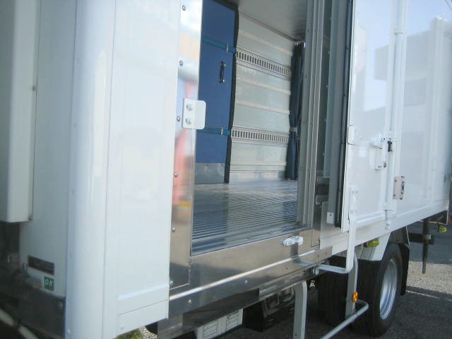いすゞ エルフ 小型 冷凍冷蔵バン TPG-NMR85AN(95974) 9枚目