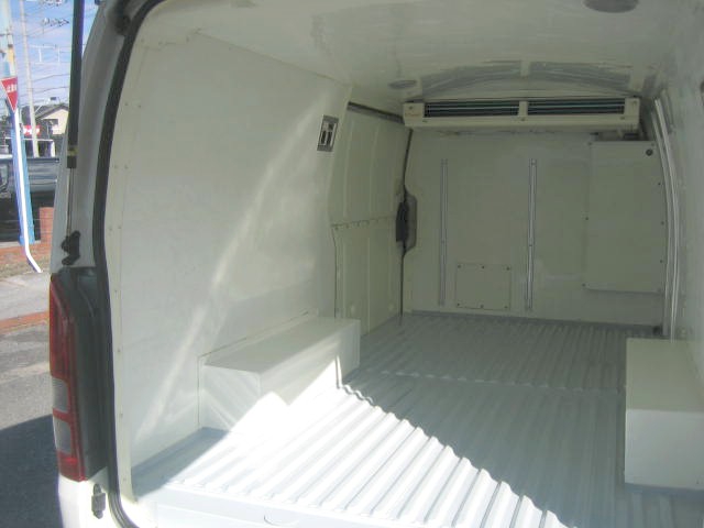 トヨタ ハイエース 小型 冷凍冷蔵バン QDF-KDFH201V(95975) 7枚目