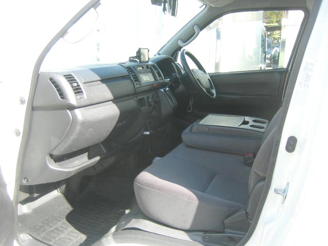 トヨタ ハイエース 小型 冷凍冷蔵バン QDF-KDFH201V(95975) 17枚目