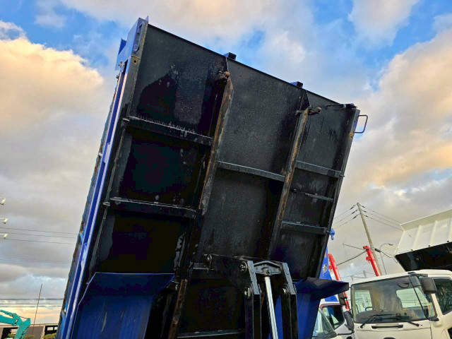 日野 レンジャー 中型 土砂ダンプ 2PG-FRR90S1(96037) 15枚目