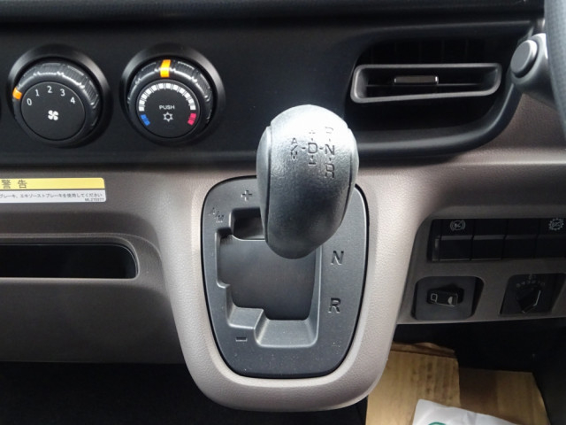 三菱ふそう キャンター 小型 車載専用車 2PG-FEB80(96043) 34枚目