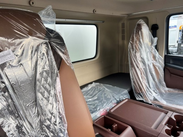 日野 レンジャー 中型 冷凍冷蔵バン 2KG-FD2ABG(96045) 16枚目