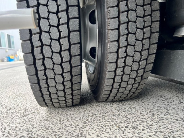 日野 レンジャー 中型 冷凍冷蔵バン 2KG-FD2ABG(96045) 23枚目