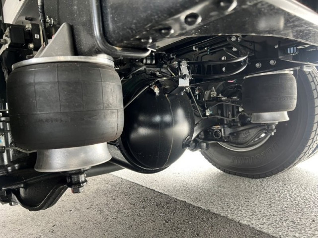 日野 レンジャー 中型 冷凍冷蔵バン 2KG-FD2ABG(96045) 28枚目