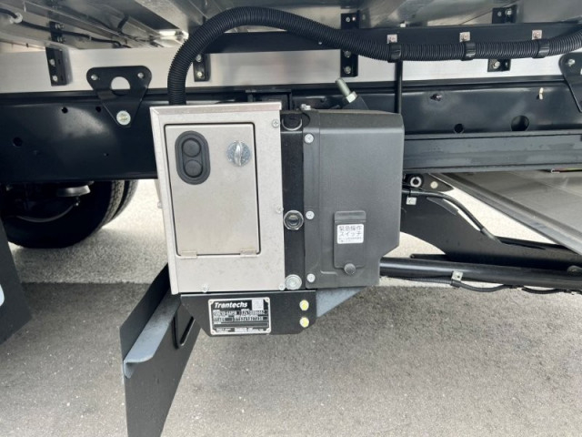 日野 レンジャー 中型 冷凍冷蔵バン 2KG-FD2ABG(96045) 31枚目