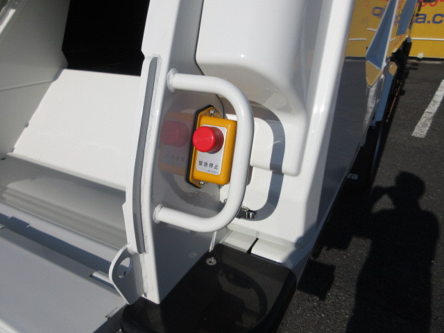 日野 レンジャー 中型 塵芥車（プレス式） 2PG-FD2ABA(96044) 46枚目