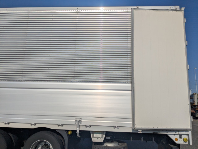 日野 プロフィア 大型 アルミウィング 2DG-FW1AHC(96046) 21枚目