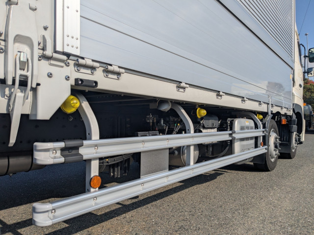 日野 プロフィア 大型 アルミウィング 2DG-FW1AHC(96046) 32枚目