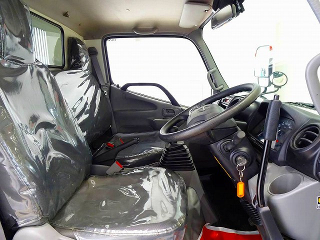 日野 デュトロ 小型 土砂ダンプ 2KG-XZC600T(96050) 6枚目