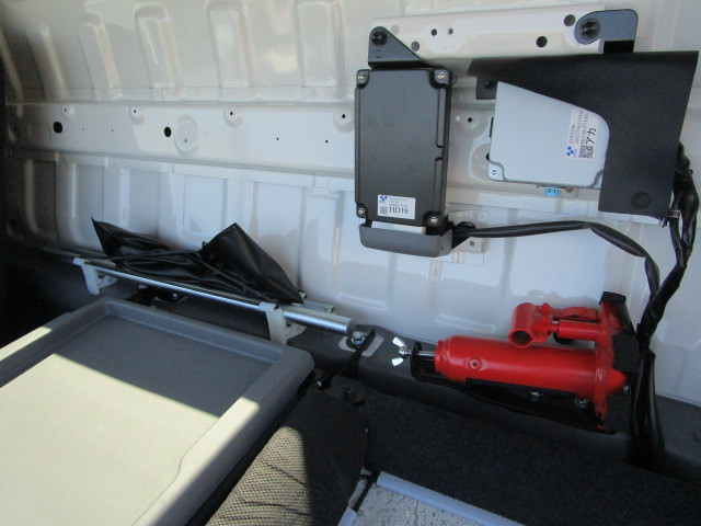 日野 デュトロ 小型 クレーン付き 2KG-XZU720M(96051) 19枚目