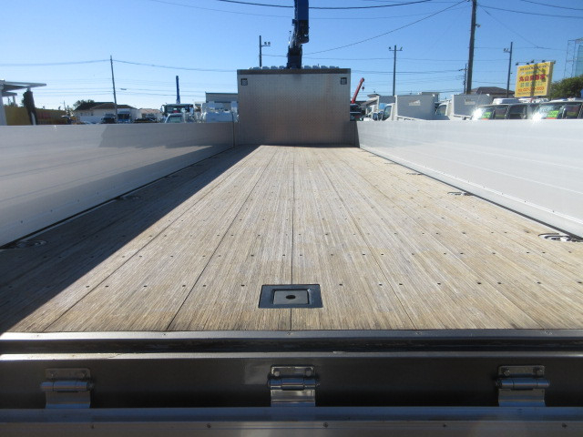 三菱ふそう スーパーグレート 大型 クレーン付き 2PG-FS70HZ(96052) 14枚目