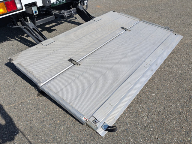 三菱ふそう ファイター 中型 アルミウィング 2KG-FK65F(96055) 10枚目