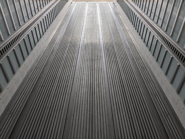 日野 プロフィア 大型 冷凍冷蔵バン 2DG-FW1AHG(96057) 18枚目