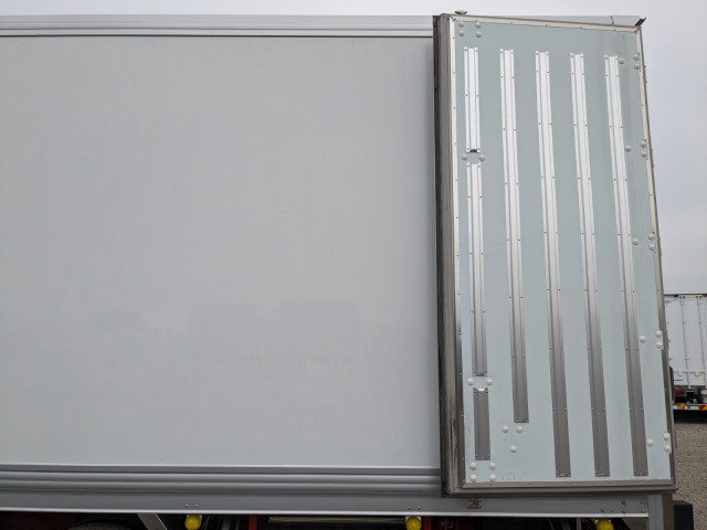 日野 プロフィア 大型 冷凍冷蔵バン 2DG-FW1AHG(96057) 21枚目