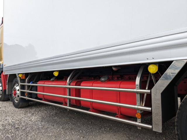 日野 プロフィア 大型 冷凍冷蔵バン 2DG-FW1AHG(96057) 26枚目