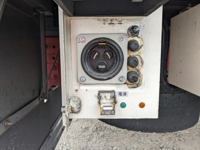 日野 プロフィア 大型 冷凍冷蔵バン 2DG-FW1AHG(96057) 30枚目