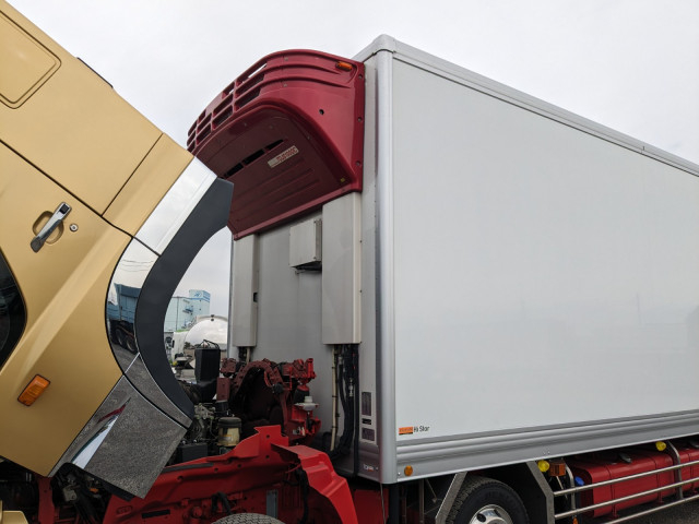 日野 プロフィア 大型 冷凍冷蔵バン 2DG-FW1AHG(96057) 44枚目