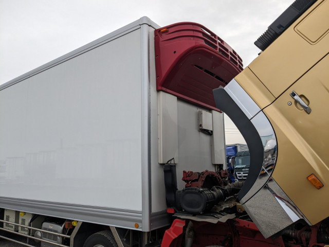 日野 プロフィア 大型 冷凍冷蔵バン 2DG-FW1AHG(96057) 47枚目