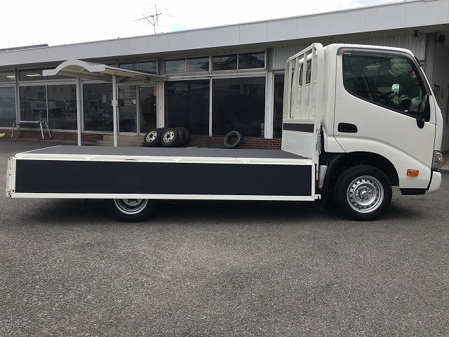 トヨタ ダイナ 小型 平ボディ 3BF-TRY230(96058) 13枚目