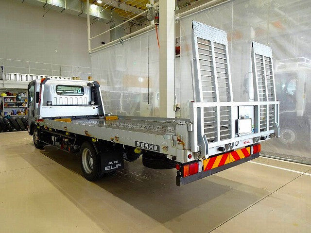いすゞ エルフ 小型 車載専用車 2RG-NPR88AN(96059) 4枚目