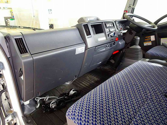 いすゞ エルフ 小型 車載専用車 2RG-NPR88AN(96059) 7枚目